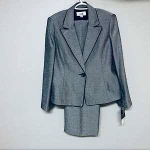 NWT Le Suit 2 piece blazer and pants size 14